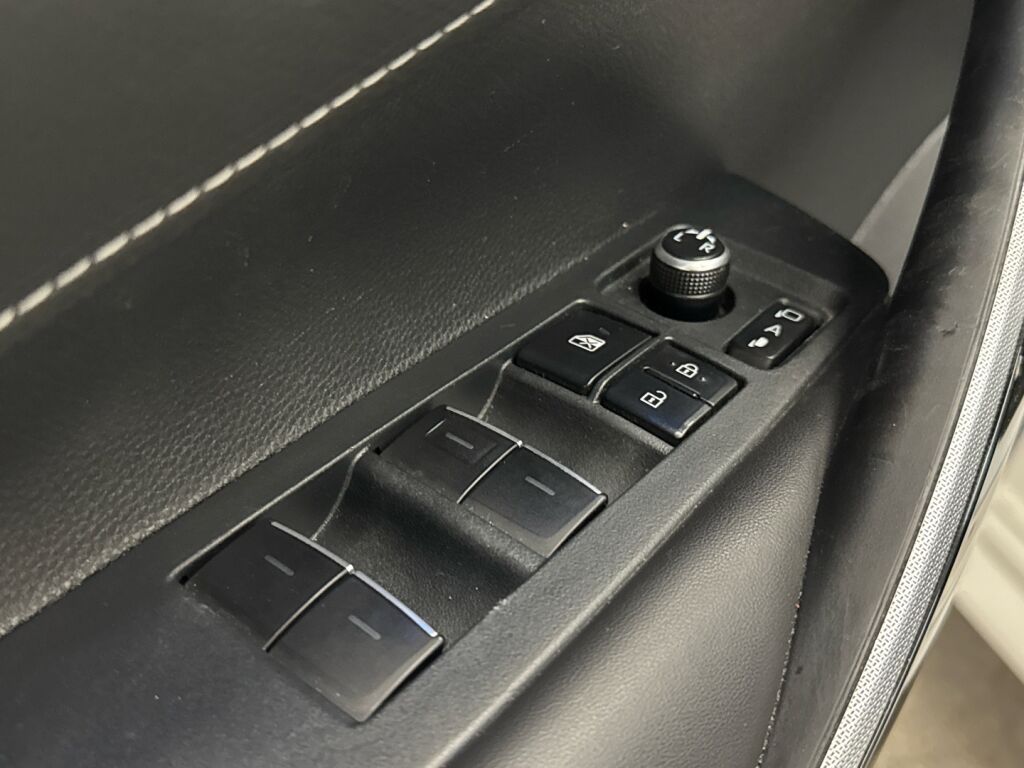 Toyota Corolla 2022 Valkoinen