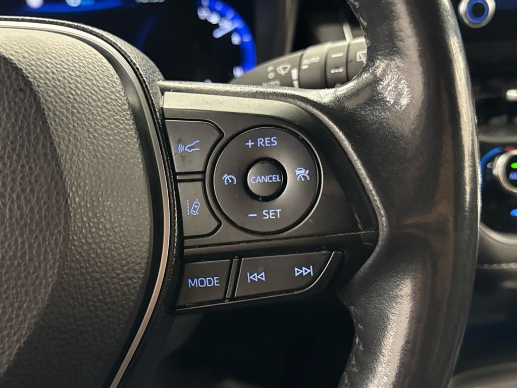 Toyota Corolla 2022 Valkoinen