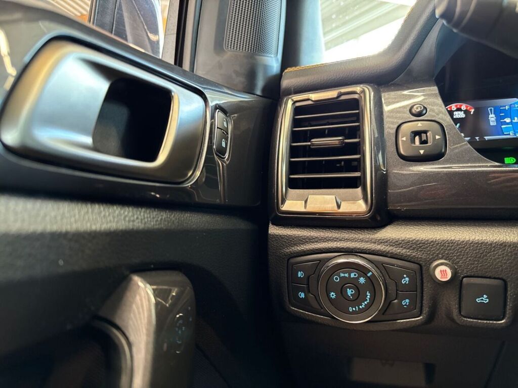 Ford Ranger 2022 Musta