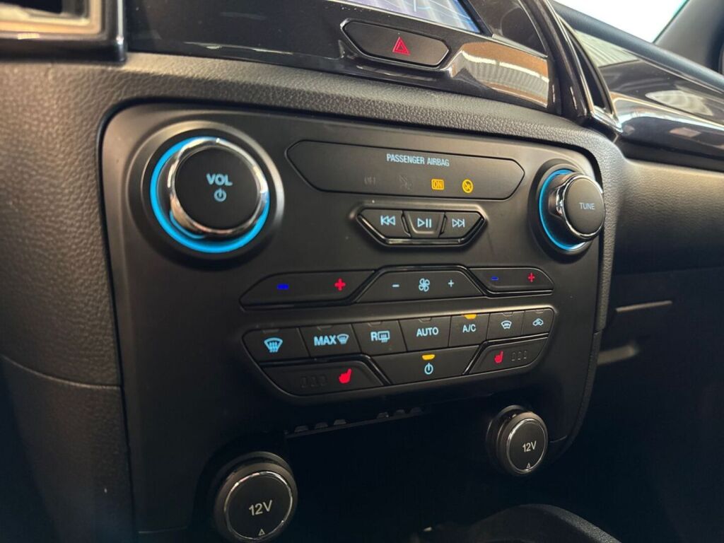 Ford Ranger 2022 Musta