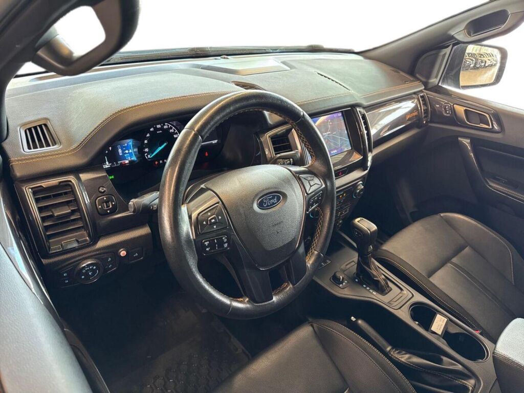 Ford Ranger 2022 Musta