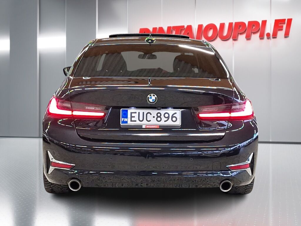BMW 320 2022 Musta