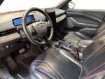 Ford Mustang Mach-E 2022 Punainen