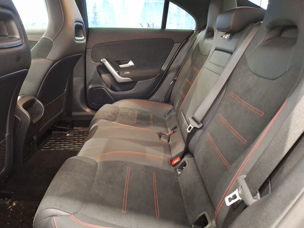 Mercedes-Benz CLA 2023 Harmaa