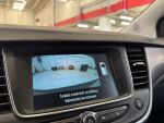 Opel Crossland 2022 Punainen