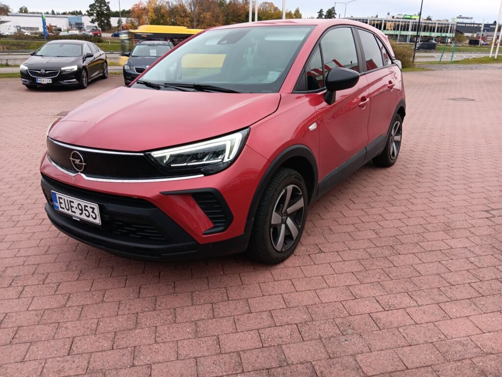 Opel Crossland 2022 Punainen