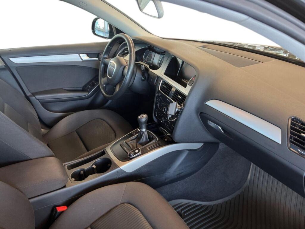 Audi A4 2008 Musta