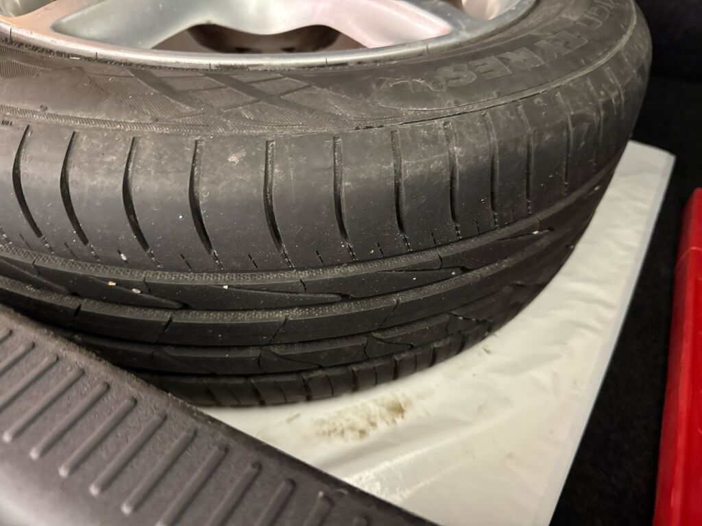 Toyota Auris 2009 Harmaa