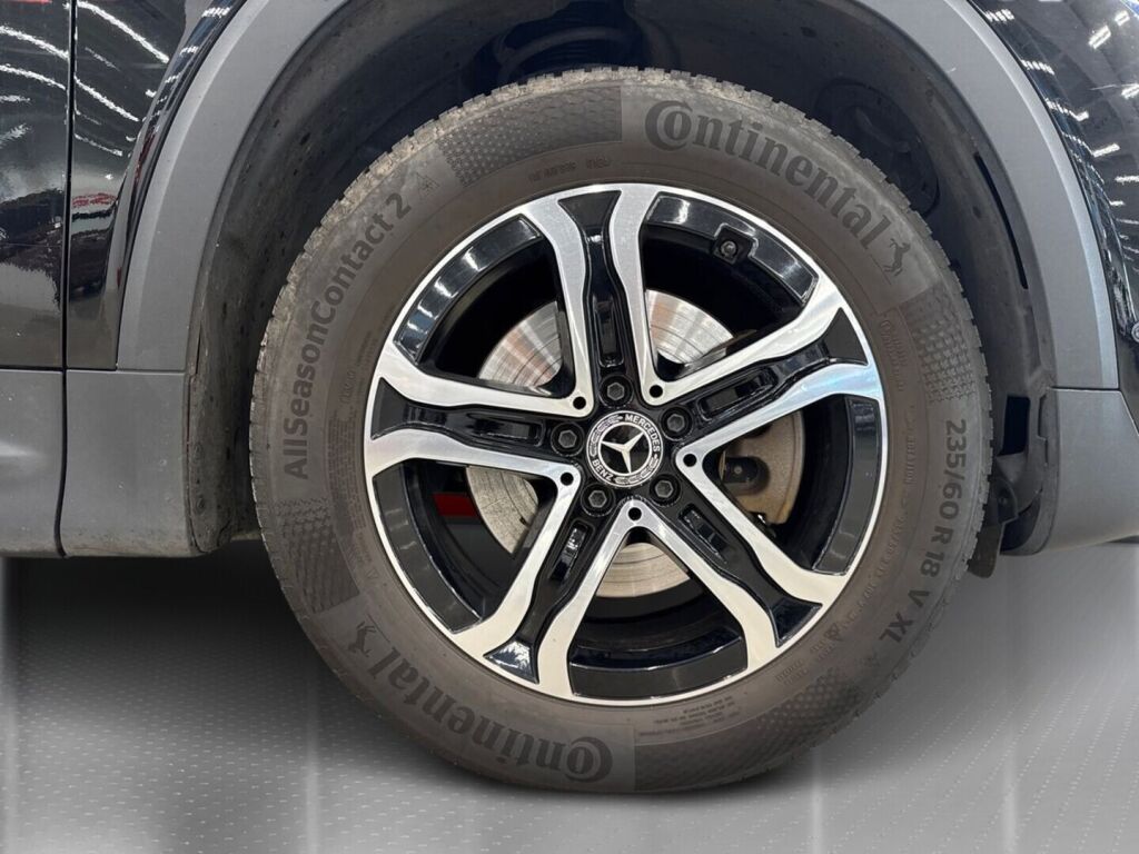 Mercedes-Benz EQB 2022 Musta
