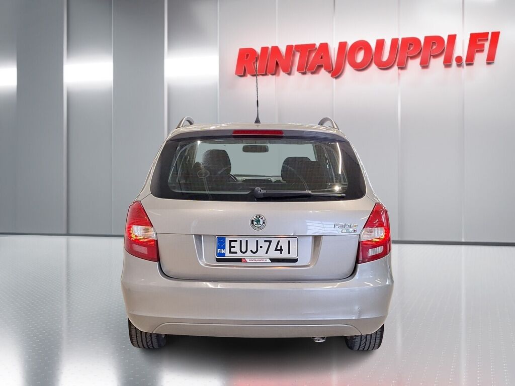 Skoda Fabia 2008 Keltainen