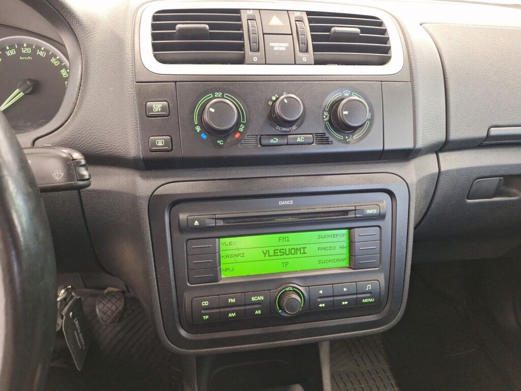 Skoda Fabia 2008 Keltainen