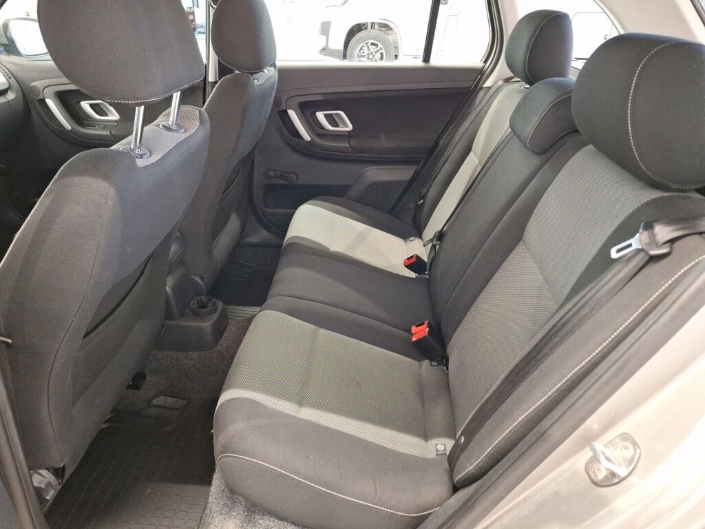 Skoda Fabia 2008 Keltainen