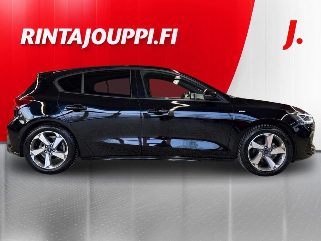 Ford Focus 2022 Metallinhohto Musta (Agate Black Metallic)