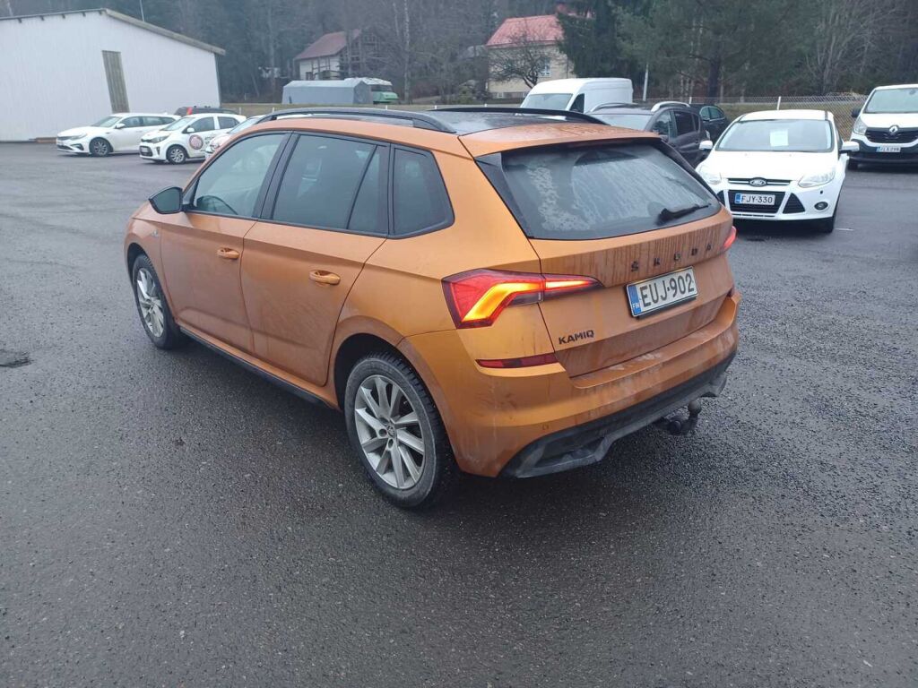 Skoda Kamiq 2022 Oranssi