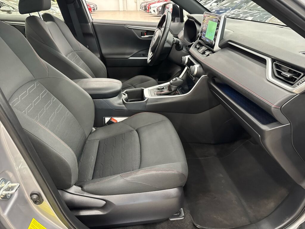 Toyota RAV4 Plug-in 2022 Hopea