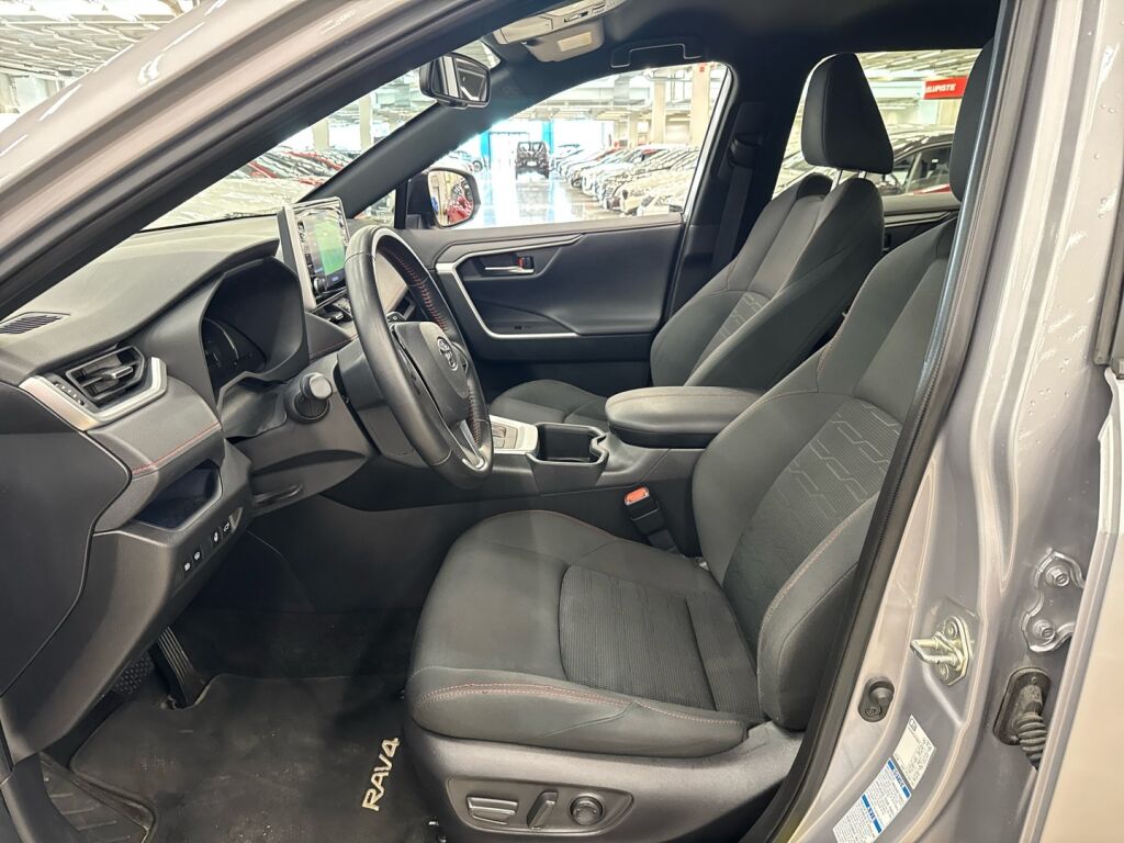 Toyota RAV4 Plug-in 2022 Hopea
