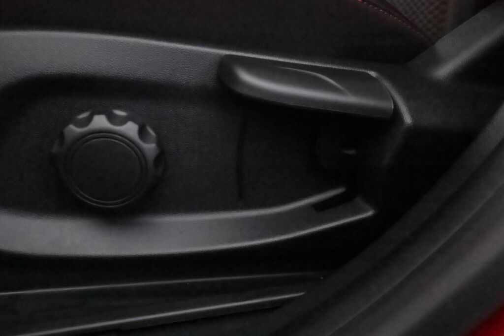 Ford Puma 2023 Punainen