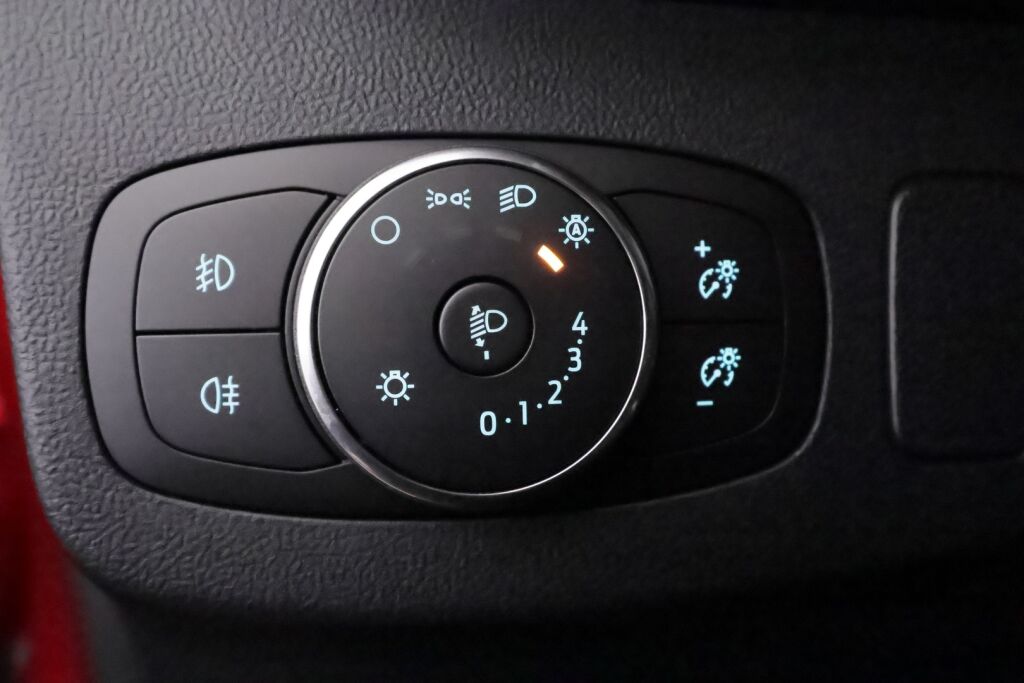 Ford Puma 2023 Punainen