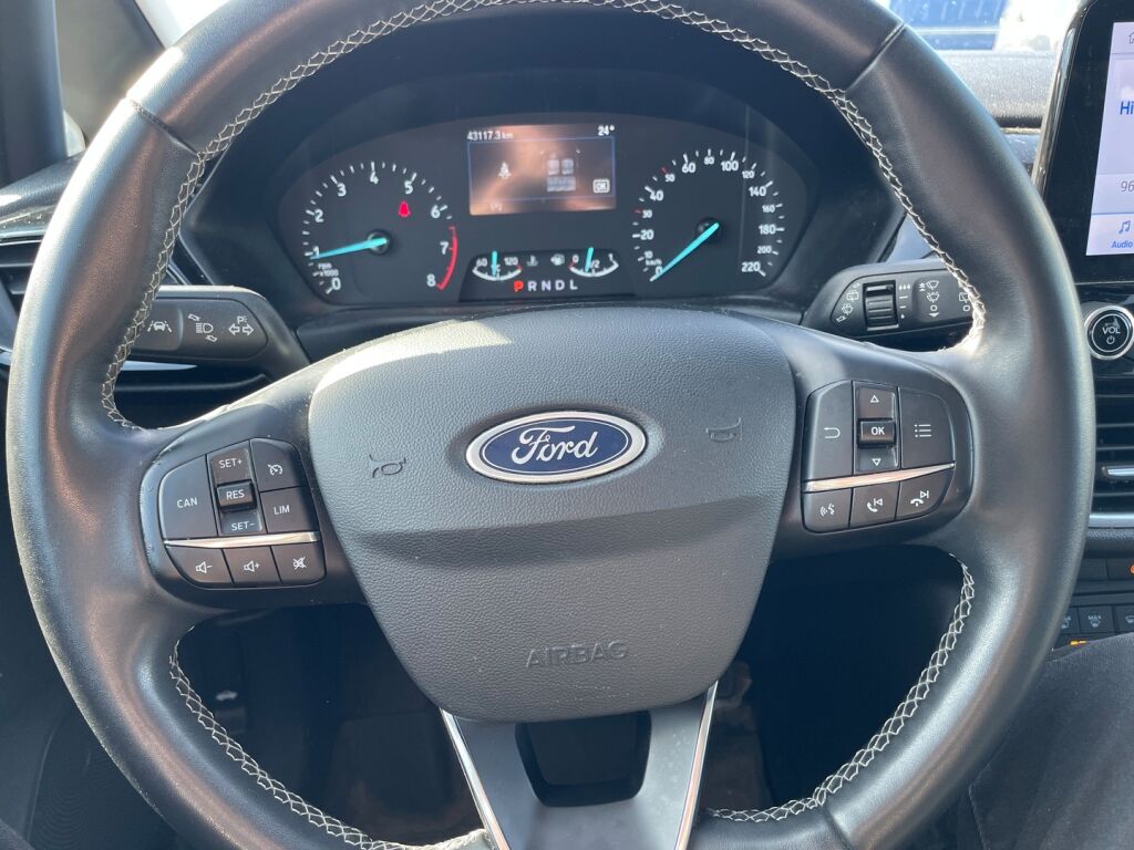 Ford Fiesta 2022 Sininen