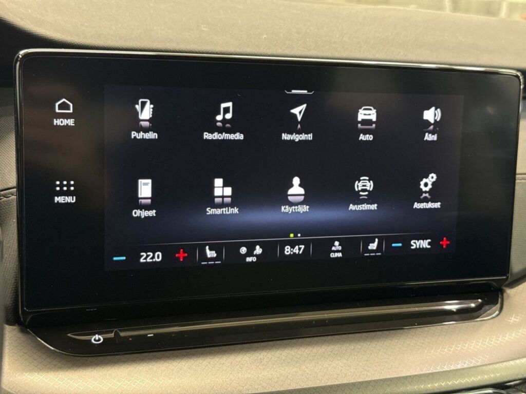 Skoda Octavia 2023 Musta