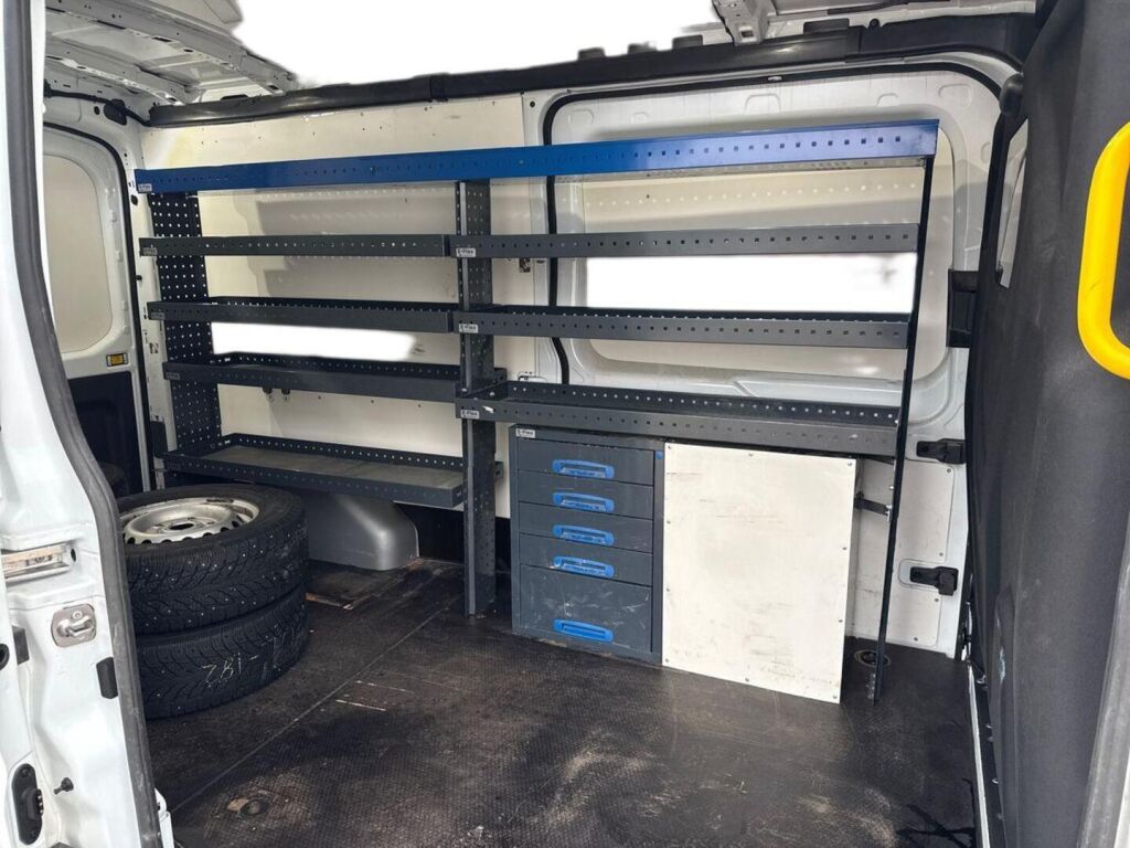 Ford Transit 2022 Valkoinen