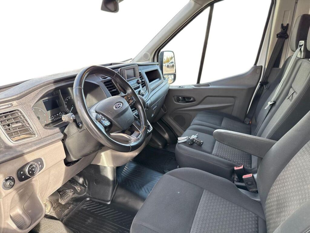 Ford Transit 2022 Valkoinen