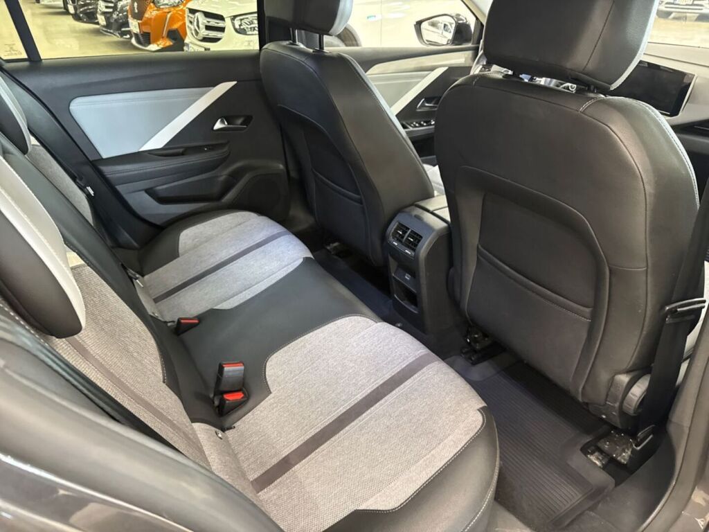 Opel Astra 2022 Harmaa