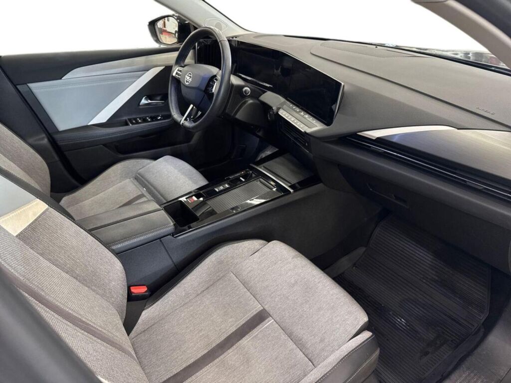 Opel Astra 2022 Harmaa