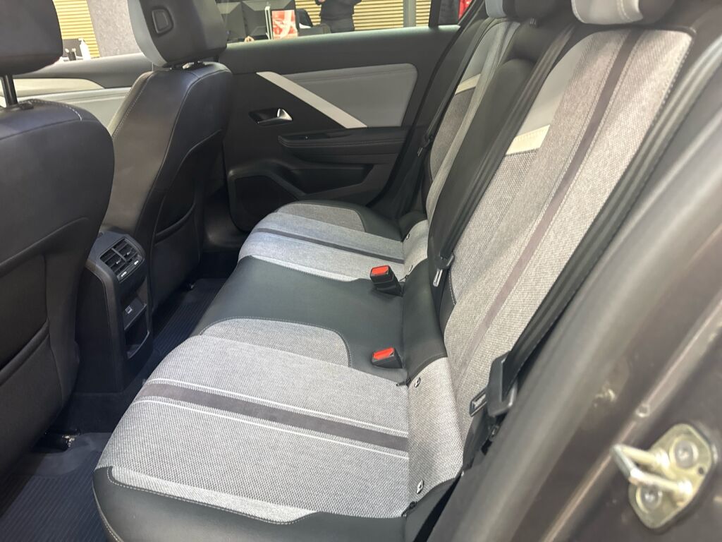 Opel Astra 2022 Harmaa