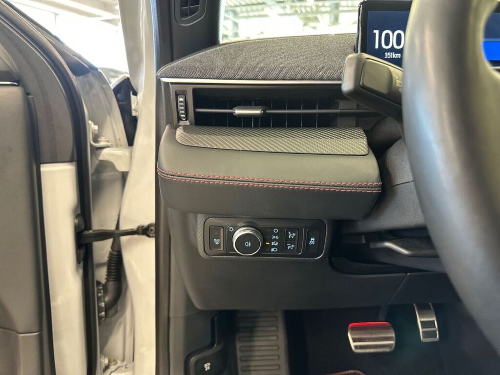 Ford Mustang Mach-E 2022 Valkoinen