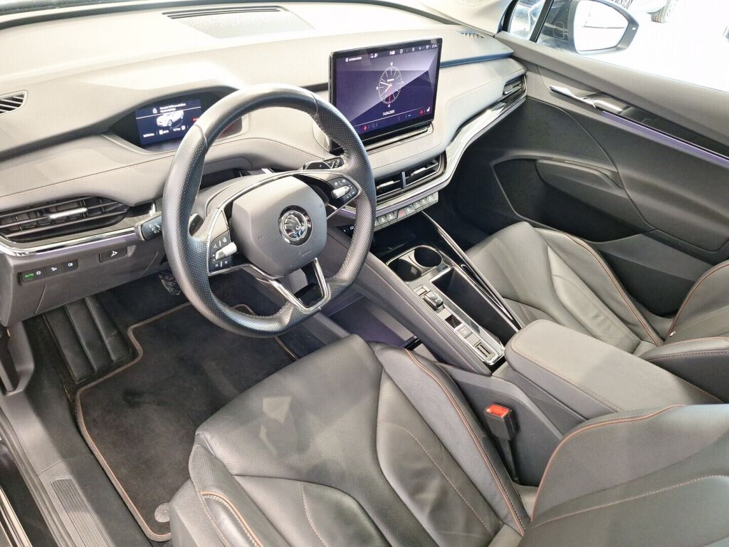 Skoda Enyaq 2021 Musta