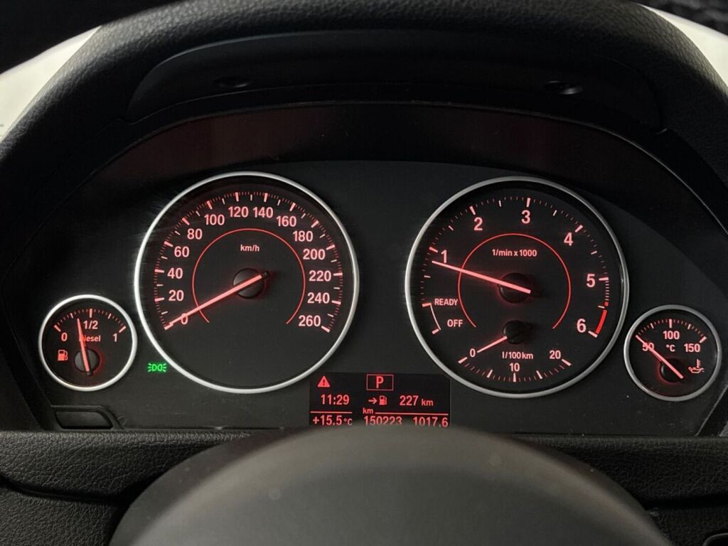 BMW 320 2015 Valkoinen