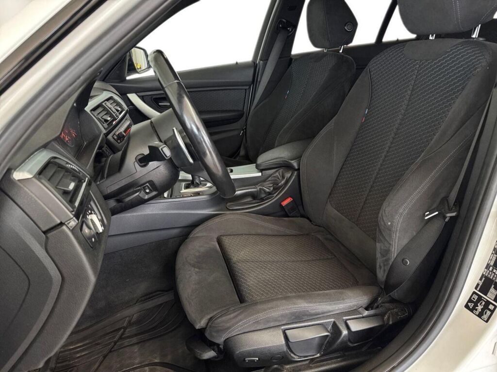 BMW 320 2015 Valkoinen