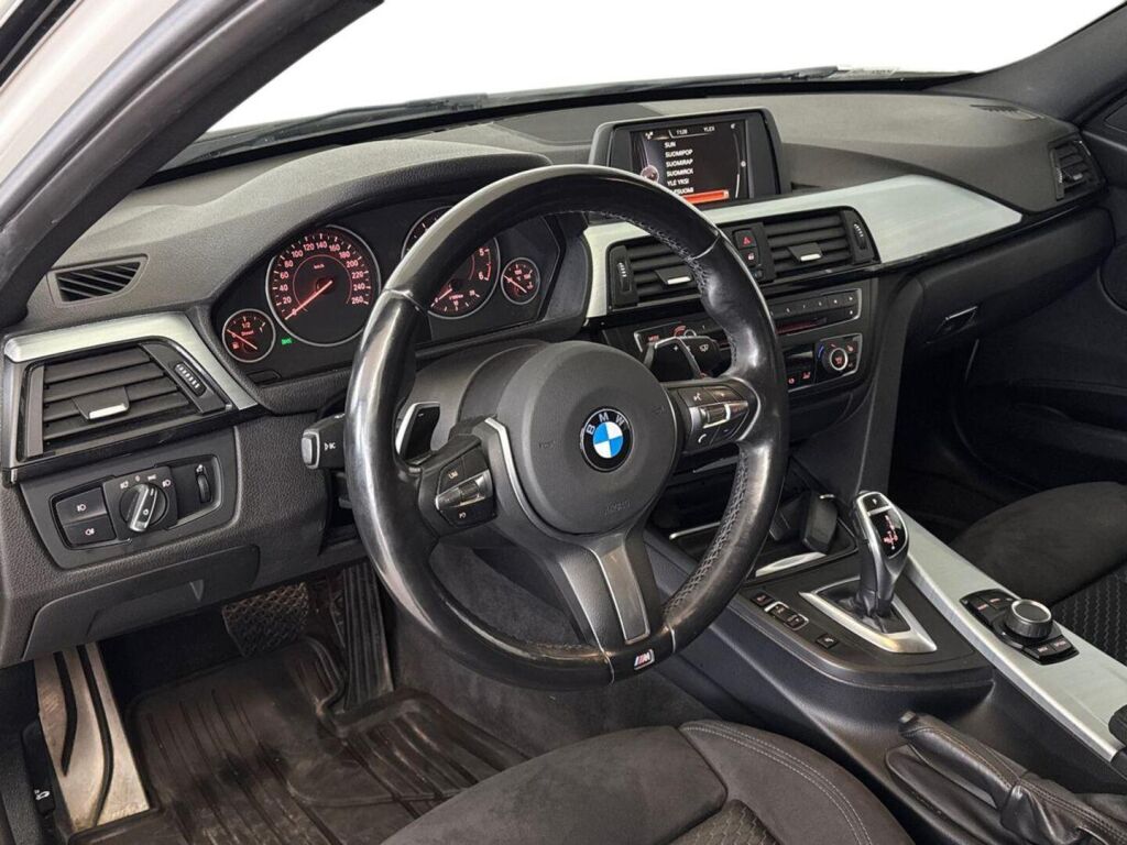BMW 320 2015 Valkoinen