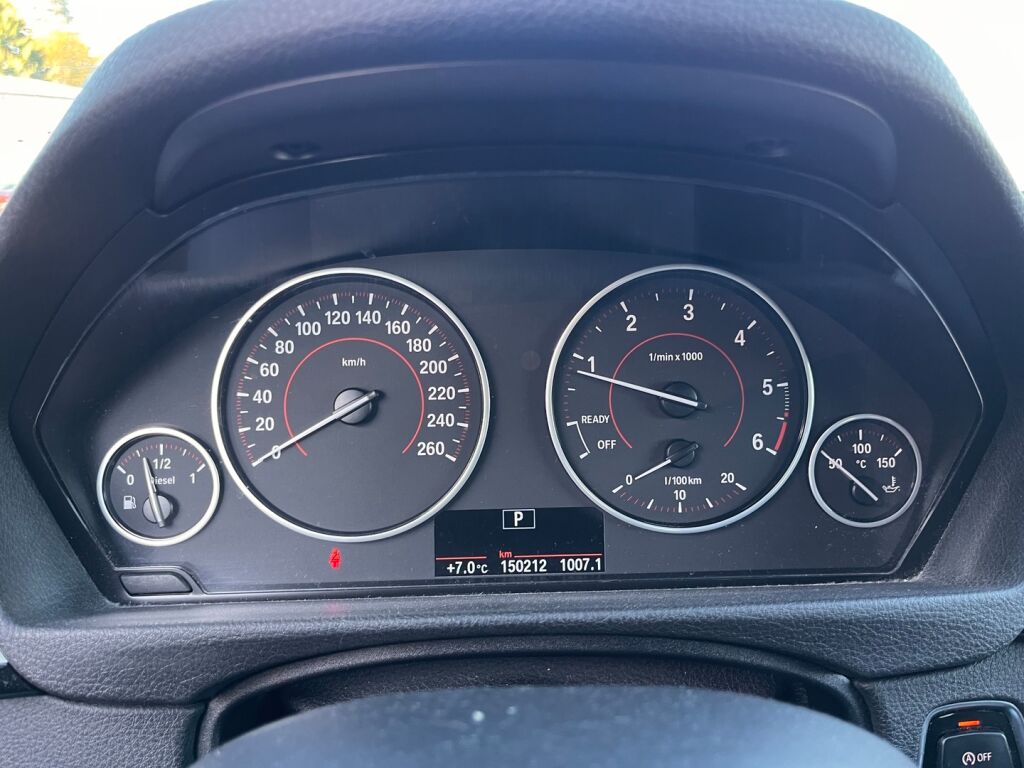 BMW 320 2015 Valkoinen