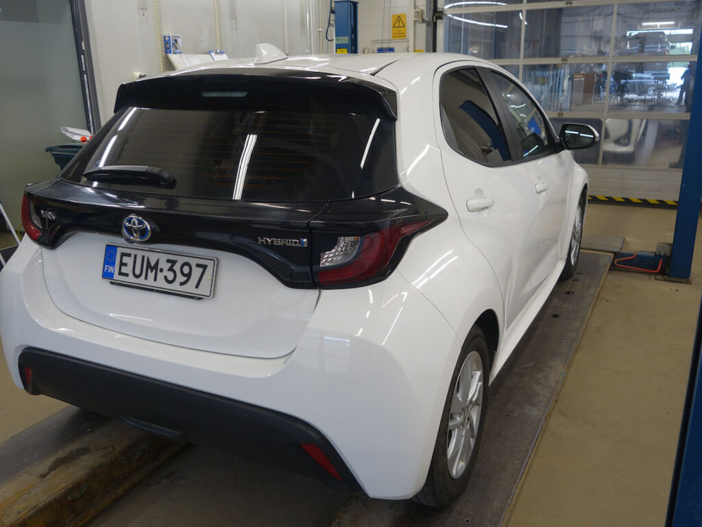 Toyota Yaris 2023 Valkoinen