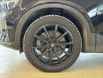 Volvo XC40 2023 Musta