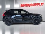 Volvo XC40 2023 Musta