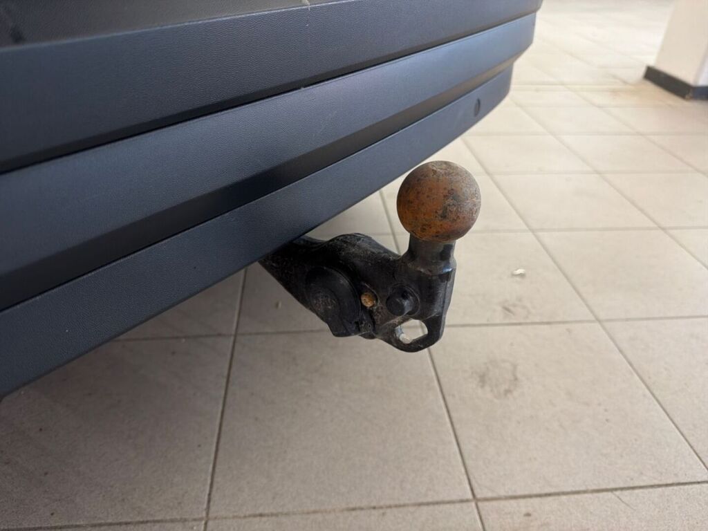 Volkswagen ID.4 2023 Musta