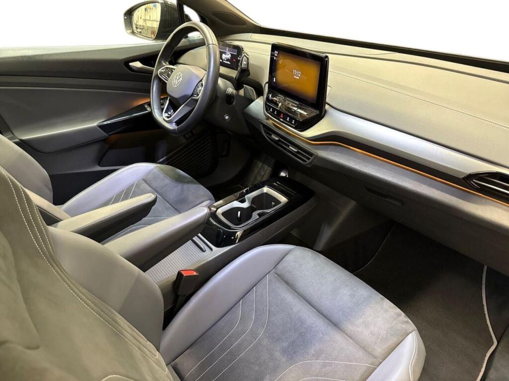 Volkswagen ID.4 2023 Musta