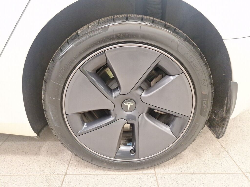 Tesla Model 3 2023 Valkoinen