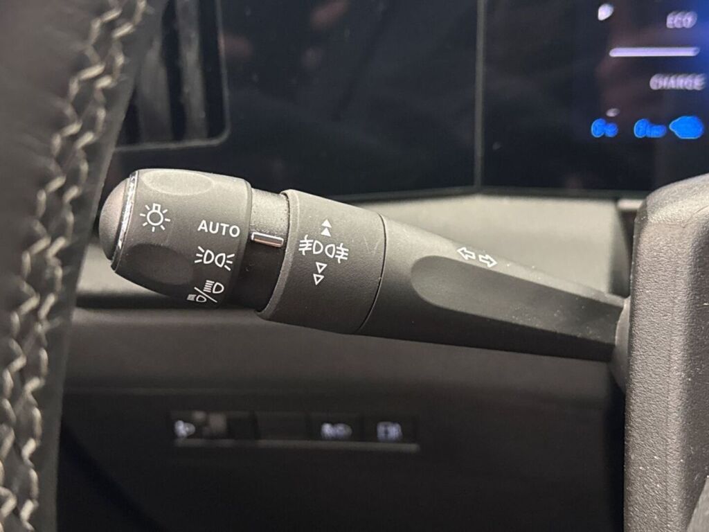 Opel Astra 2023 Musta