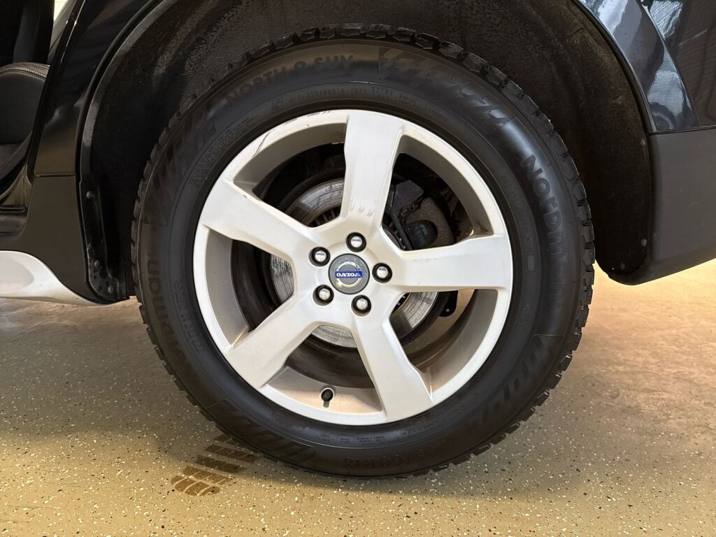 Volvo XC60 2013 Musta