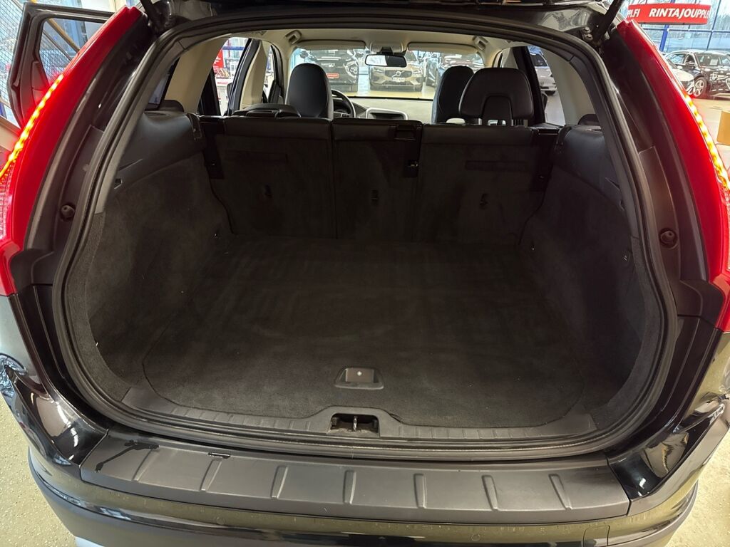 Volvo XC60 2013 Musta