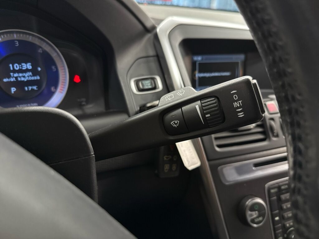 Volvo XC60 2013 Musta