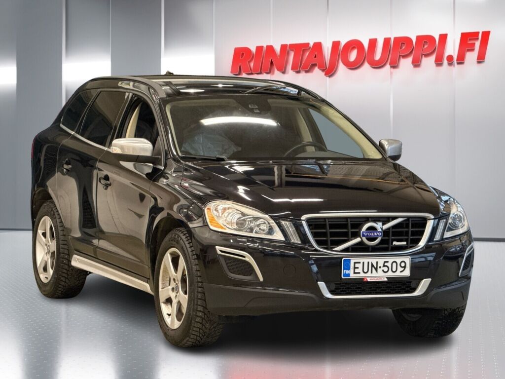 Volvo XC60 2013 Musta