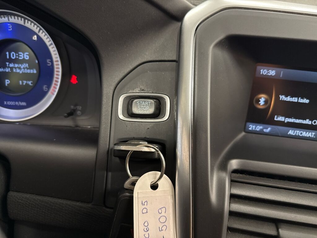 Volvo XC60 2013 Musta