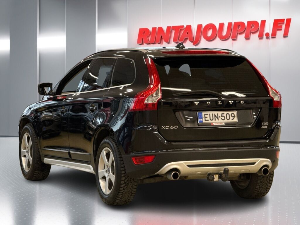 Volvo XC60 2013 Musta