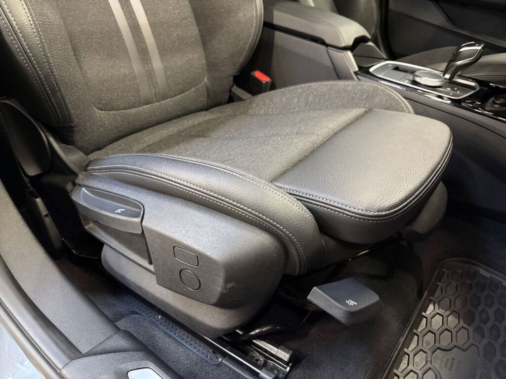 BMW 118 2019 Met.Harmaa