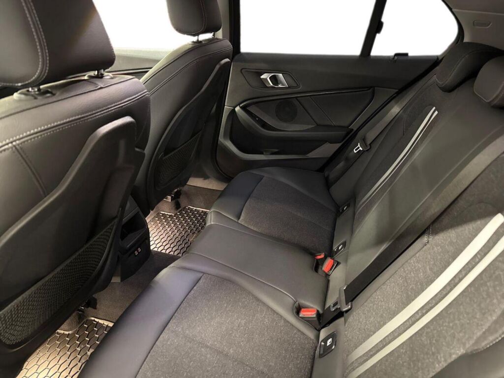 BMW 118 2019 Met.Harmaa